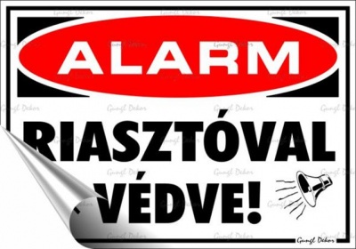 Információs matrica, 11,6x16,6 cm, "Riasztóval védve"